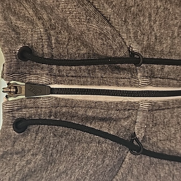 Nike jacket - Picture 3 of 9